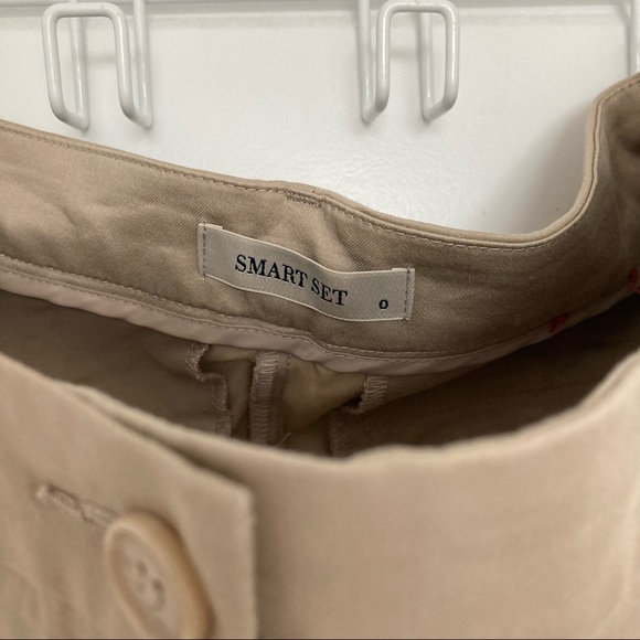 Smart Set Dressy Women Khaki Shorts w Pockets - Picture 2 of 3